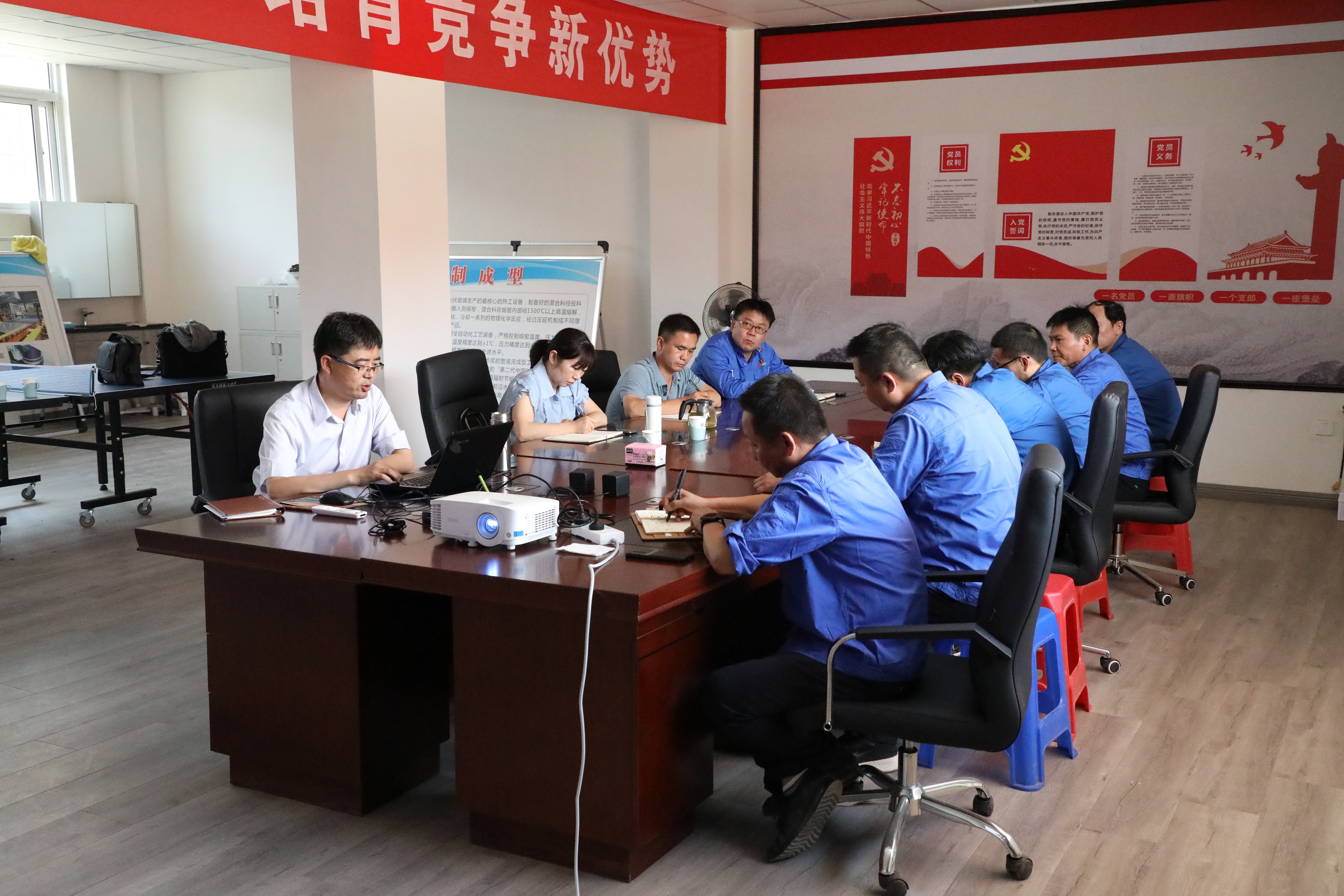 工地党课动人心 党员干部齐奋进——许昌伟德国际1949新能科技有限公司开展讲党课活动