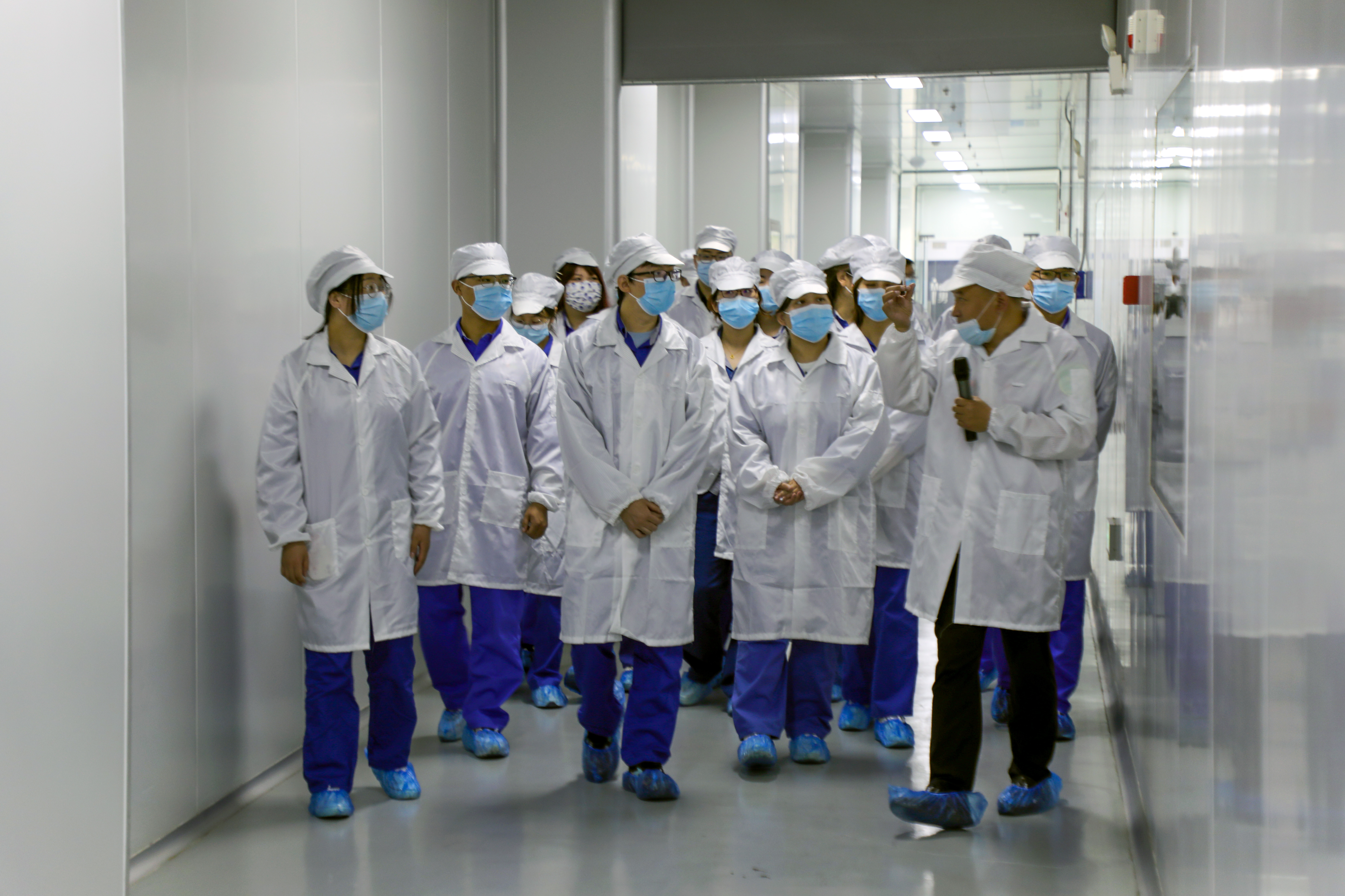 青春赛道 奋斗有光｜伟德国际1949开展青年员工座谈会
