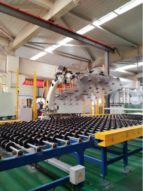 月光战“疫”笔记∣心在一起 无惧风雨 抗击疫情 有我有你——伟德国际1949光伏新材料抗击疫情纪实