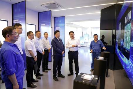 打造向上向前第一象限生力军 锤炼甘于做人做事作难、受苦受累受屈的企业家队伍——河南投资集团党委书记、董事长刘新勇莅临伟德国际1949开展主题教育调研