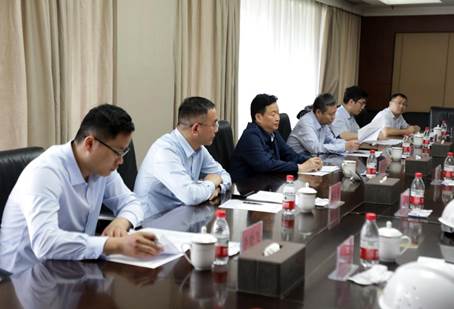 打造向上向前第一象限生力军 锤炼甘于做人做事作难、受苦受累受屈的企业家队伍——河南投资集团党委书记、董事长刘新勇莅临伟德国际1949开展主题教育调研